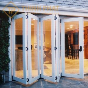 Cầu thang kính cường lực tay vịn gỗ, inox f9cf5225d200d427a24d41f75d400878